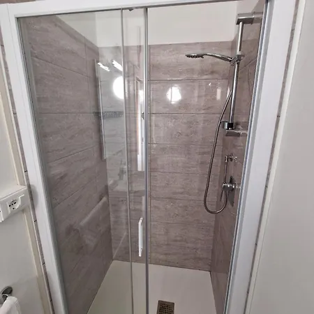 Hotel D'ambros - Casa Belfiore Group *